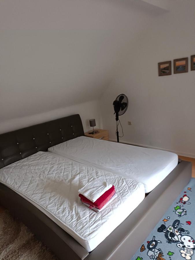 Nette Kuschelige Wohnung Μπόχουμ Εξωτερικό φωτογραφία